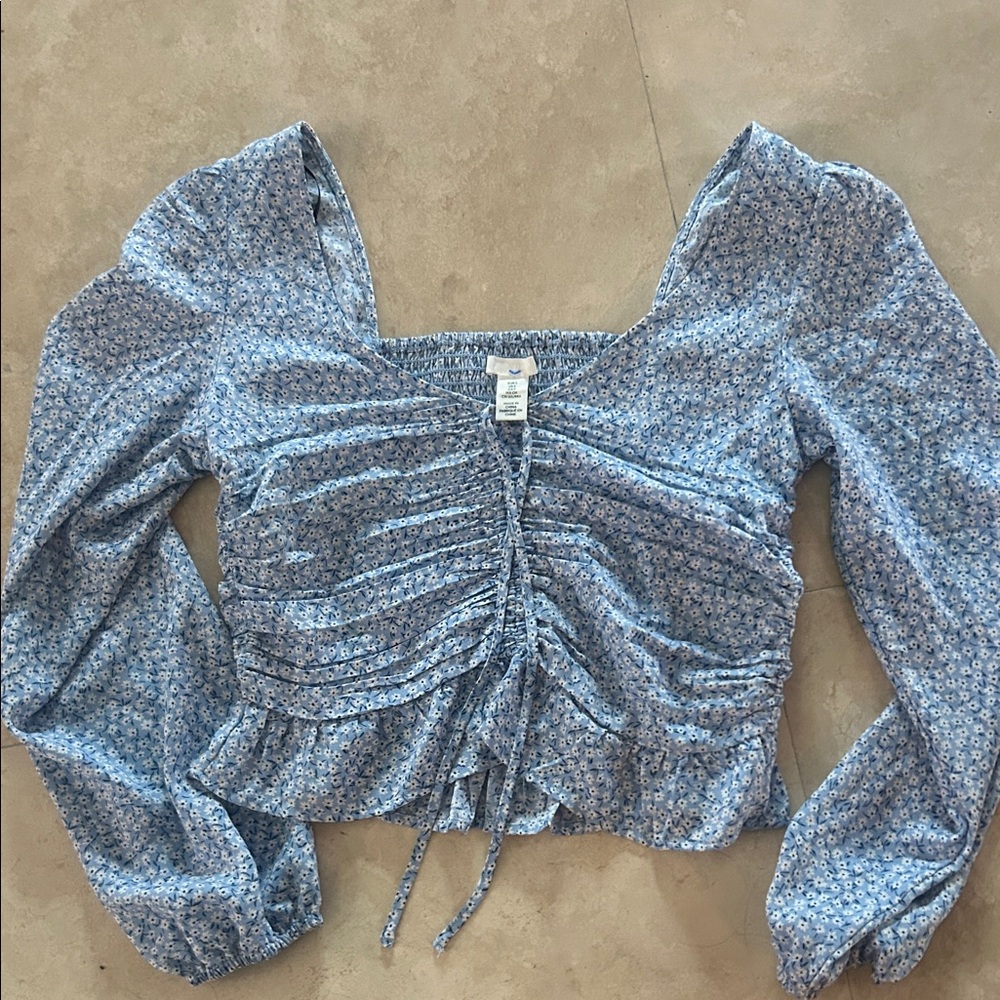 H&M Blue Floral Ruched Long-Sleeve Crop Top